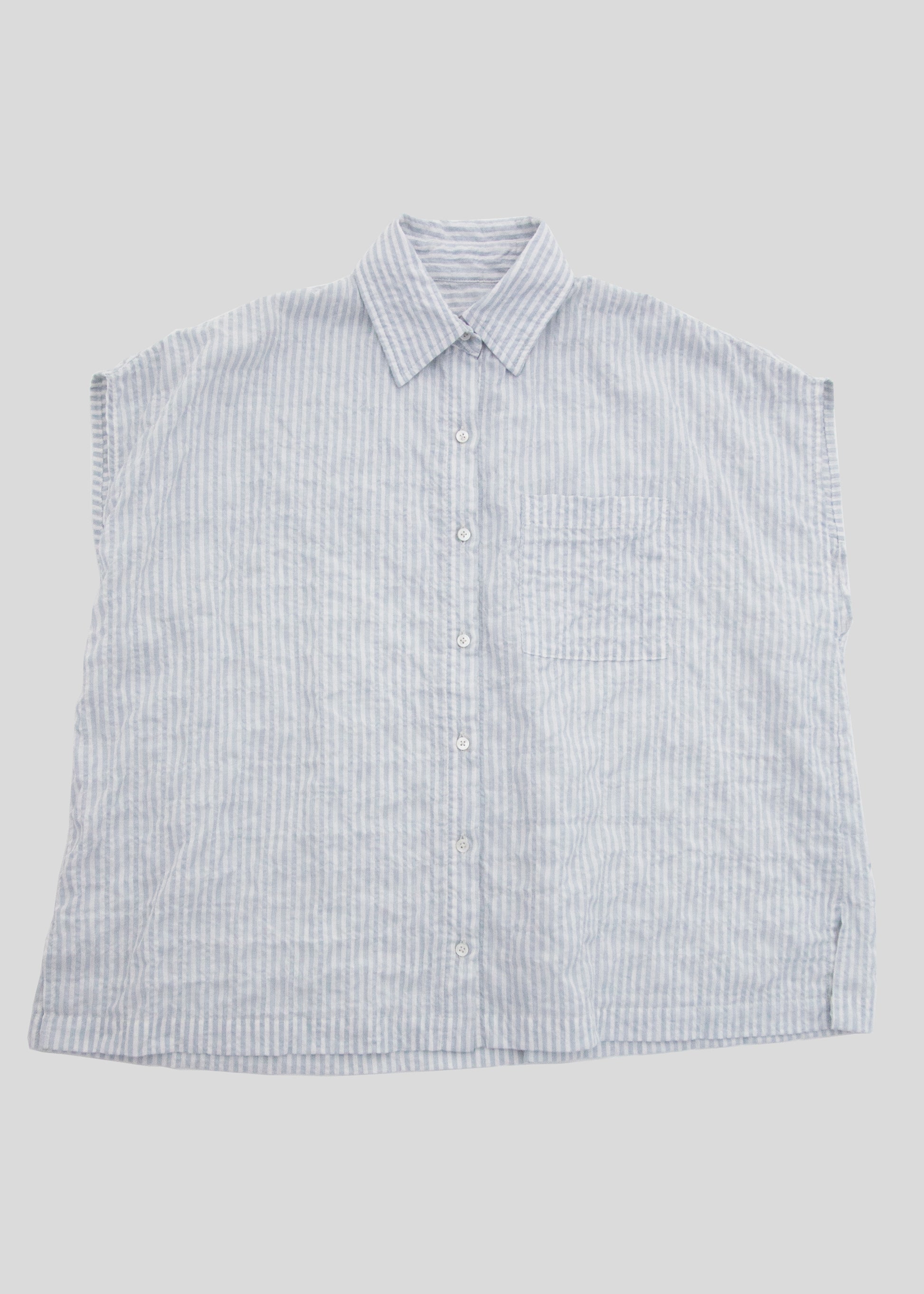 Front Flat lay of huntington shirt in color ligth blue stripe