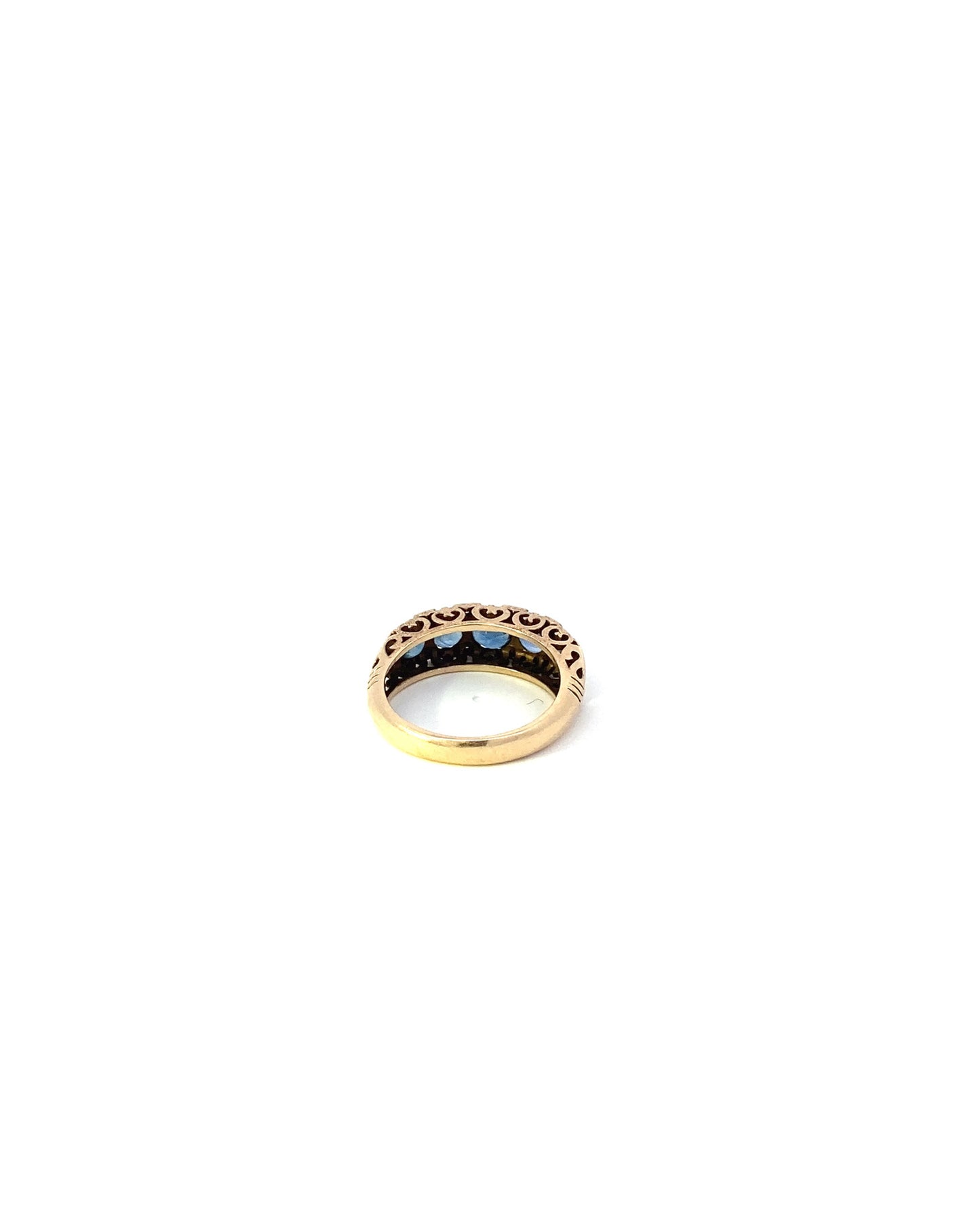 Vintage edwardian 5 sapphire ring back