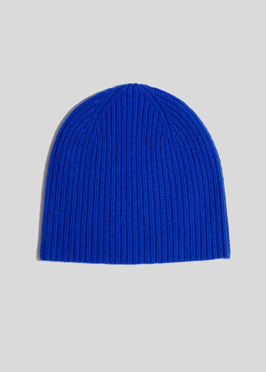 Front flat lay of beanie color cobalt